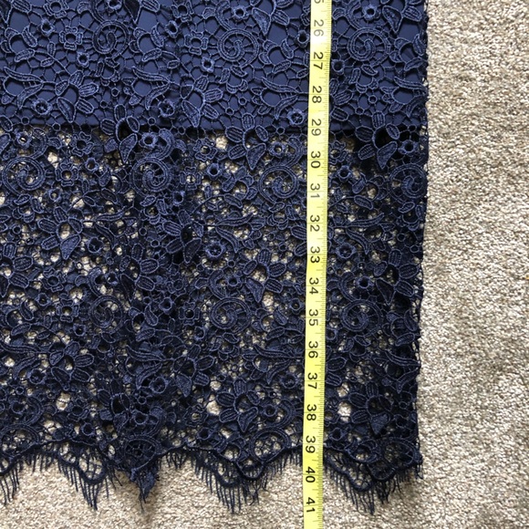 Monique Lhuillier Off The Shoulder Lace Midi Dress in Navy Blue Size 4 Lined - Picture 16 of 16